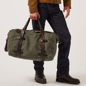 Medium duffle bag by Filson | Otter green (Green)
