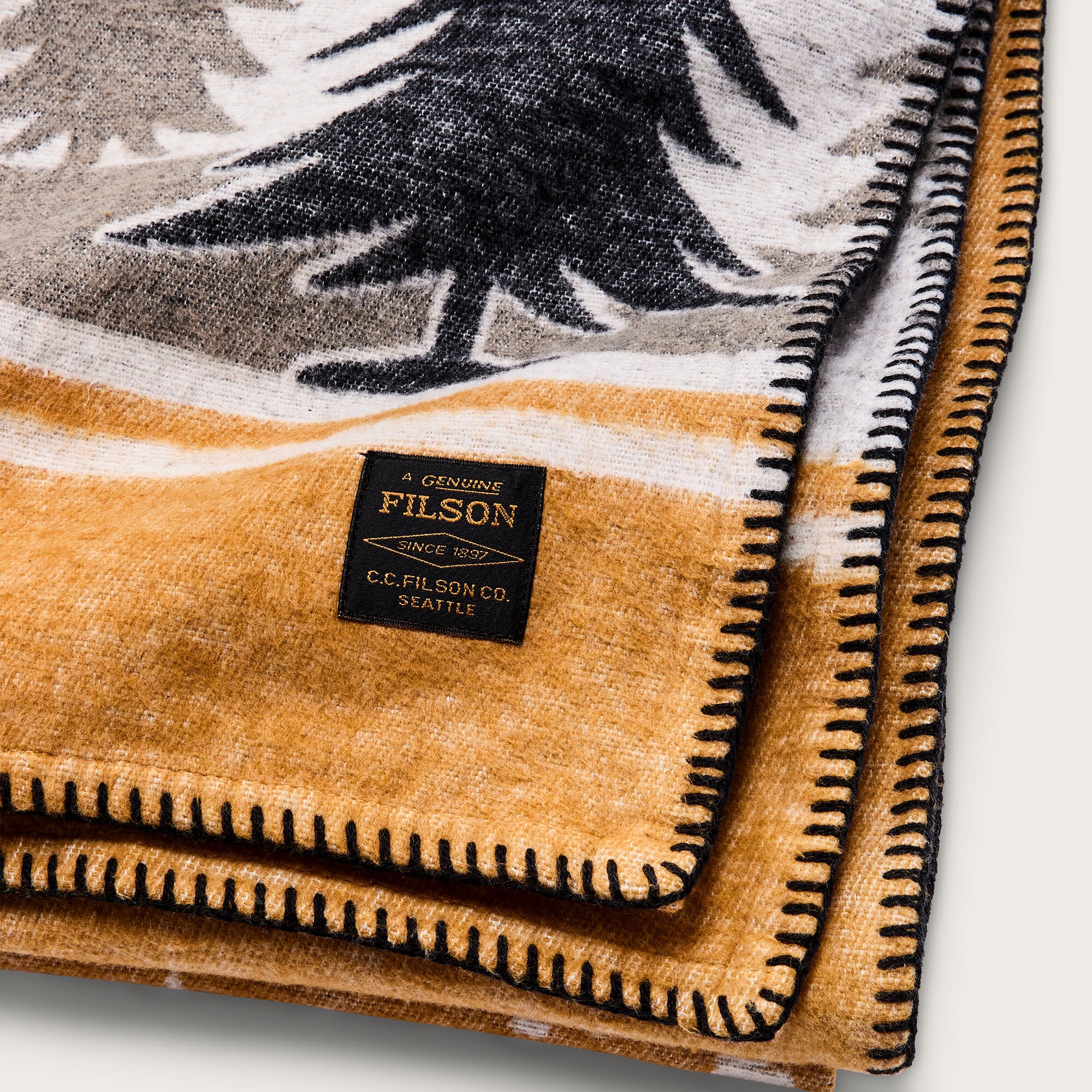 Filson 242 Forestry cotton blanket by Filson | Buckthorn brown (Yellow)
