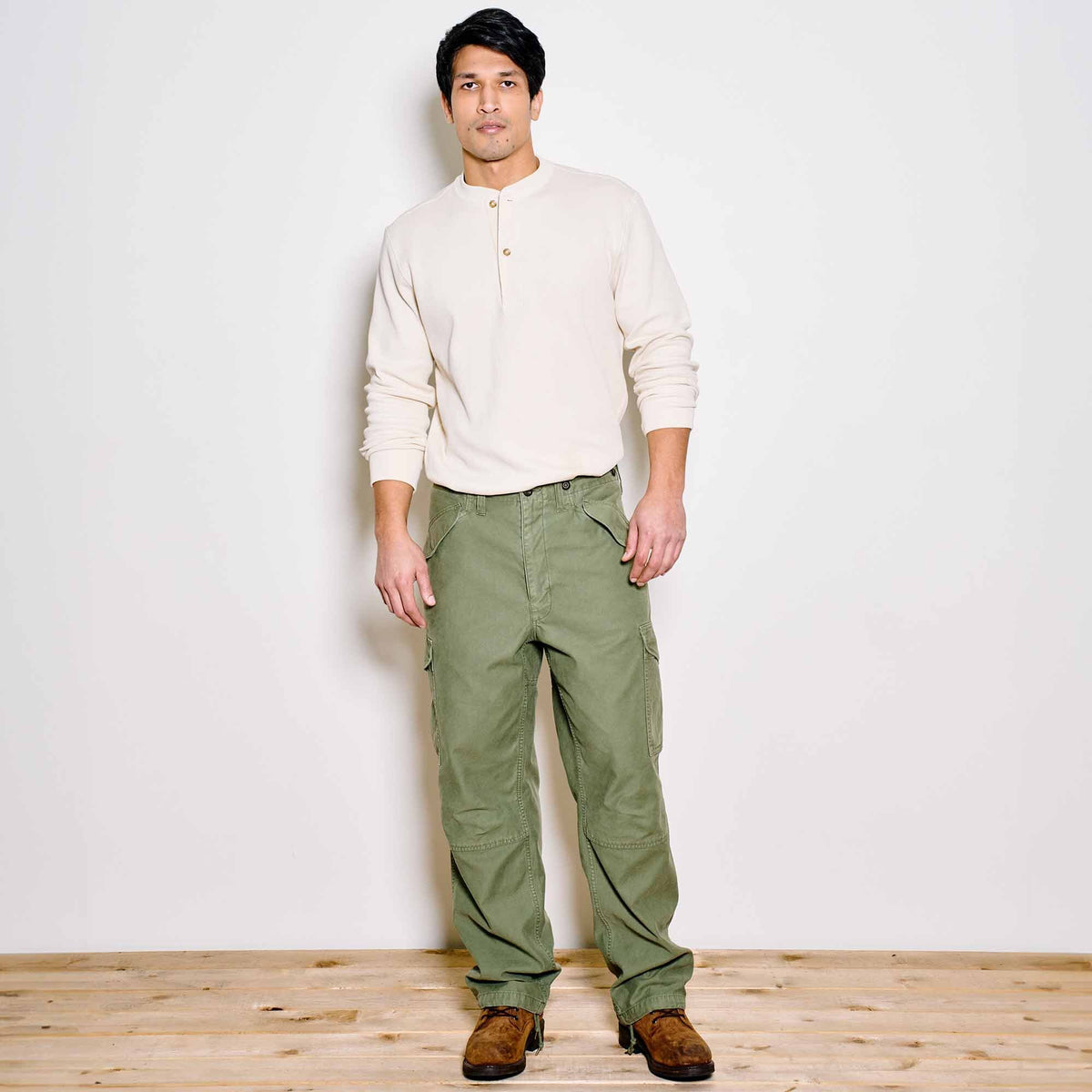 Field cargo pants by Filson | Washed fatigue green (Green) Field cargo pants by Filson | Washed fatigue green (Green)