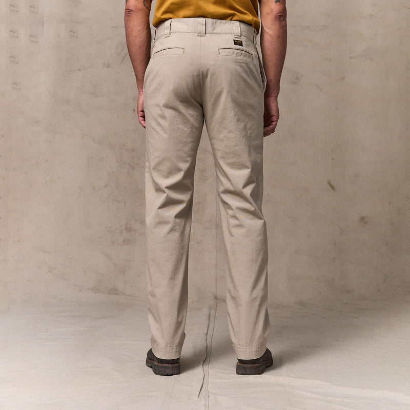Granite mountain flat front pants by Filson | Buck tan (Beige)