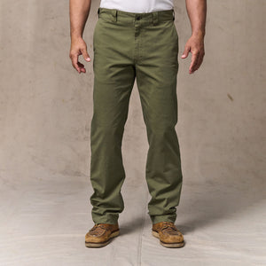 Granite mountain flat front pants di Filson | Burnt olive (Green)
