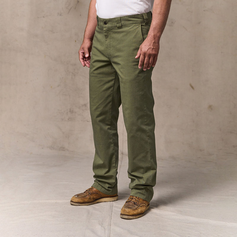 Granite mountain flat front pants di Filson | Burnt olive (Green)