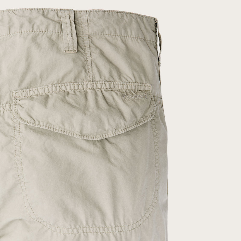 Tropical poplin cargo pants di Filson | Dried sage (White)