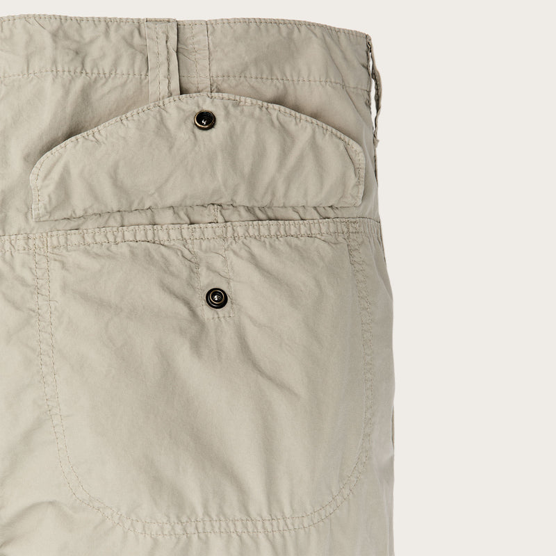 Tropical poplin cargo pants di Filson | Dried sage (White)