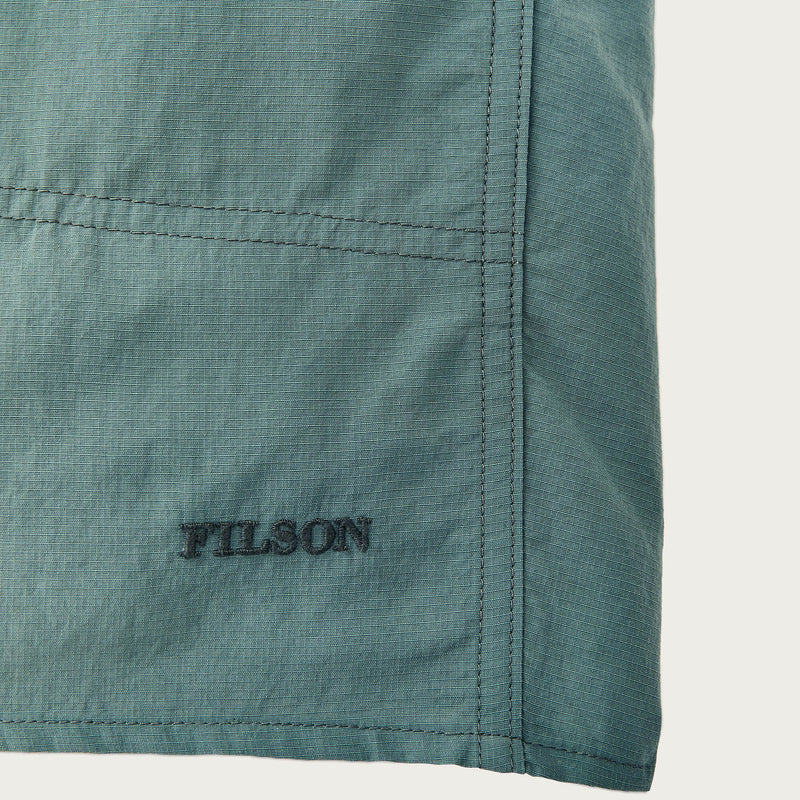 Oxbow lake trunks par Filson | Dark forest (Green)