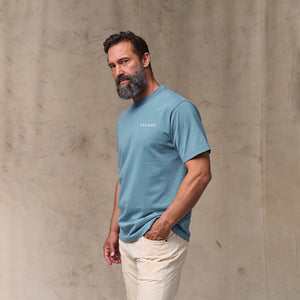 Scenic graphic t-shirt par Filson | Blue fin (Blue)