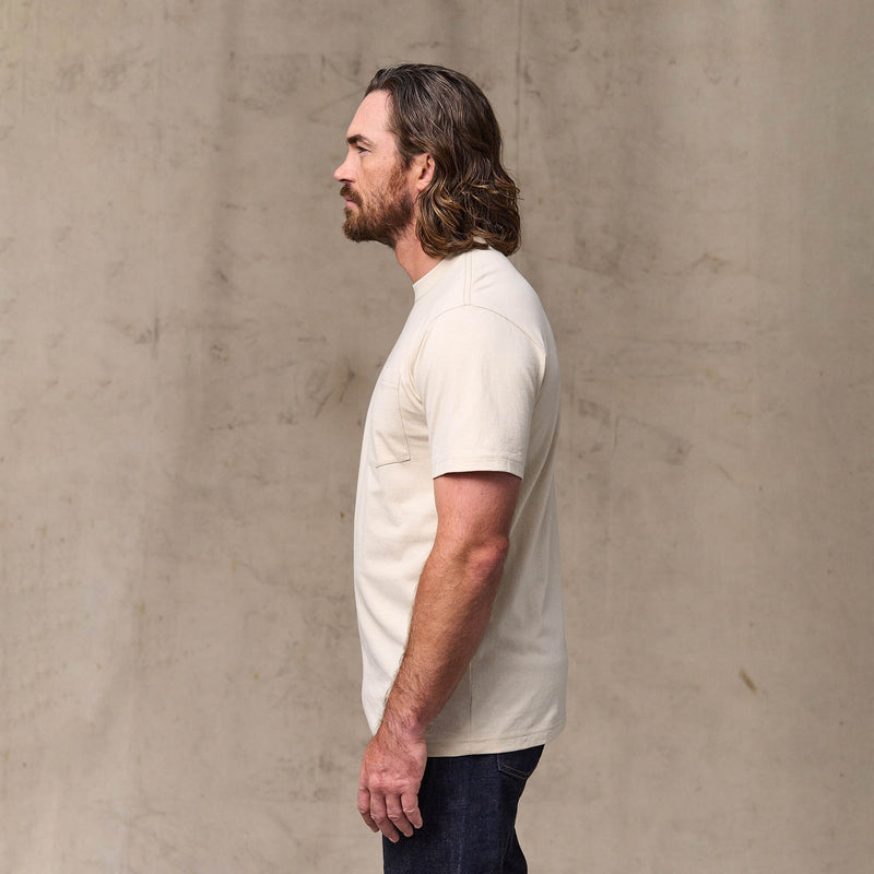 Outfitter pocket t-shirt par Filson | Natural (White)