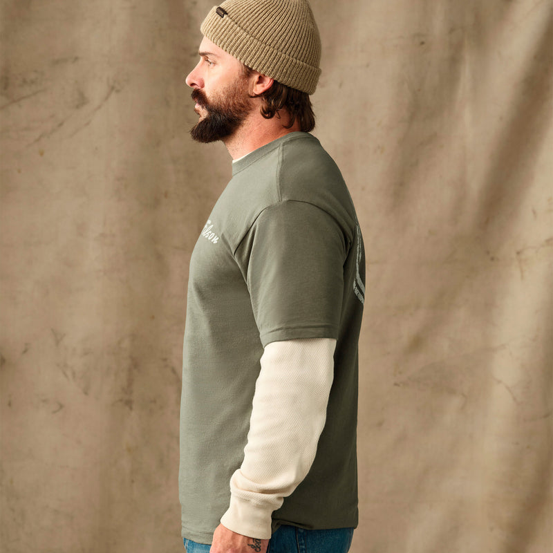 Buck graphic t-shirt di Filson | Shale (Green)
