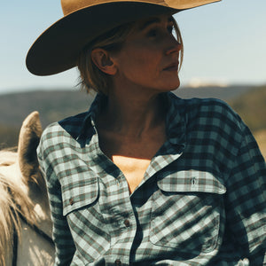 Women’s gathered hem shirt by Filson | Blue / navy plaid (Blue)