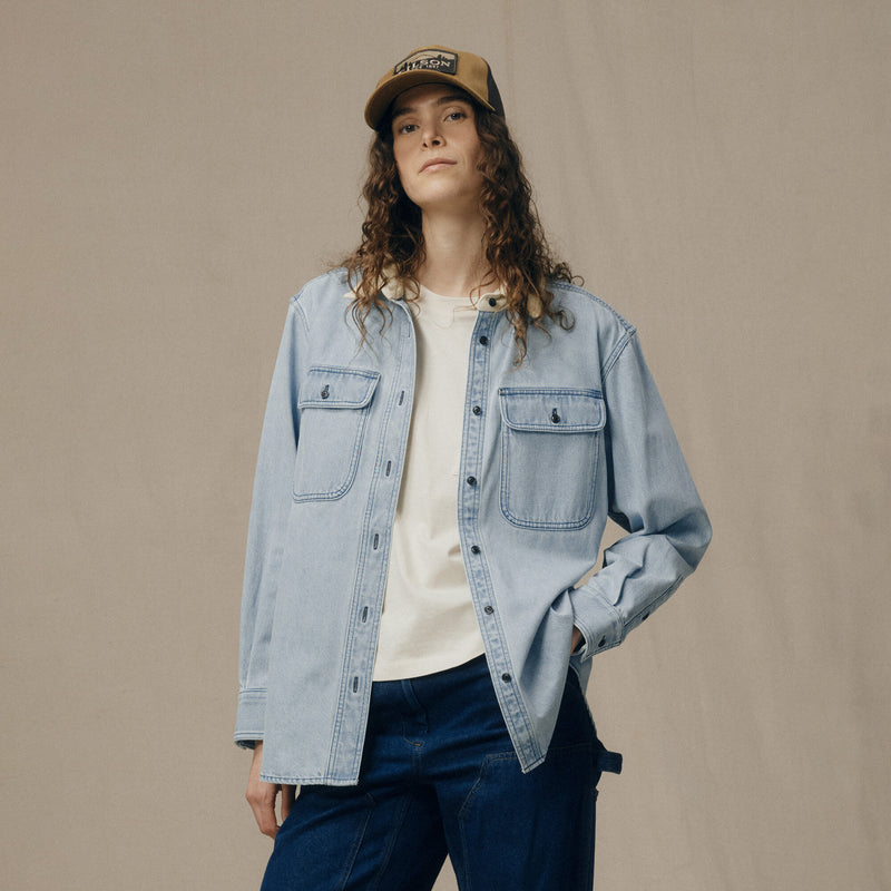 Denim work shirt für damen von Filson | Light indigo (Blue)