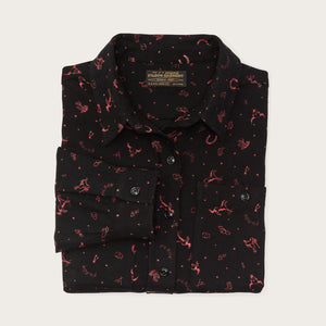 The women’s rangeland flannel shirt by Filson | Black / red western (Black)