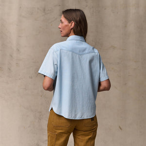 Women's short sleeve chambray western shirt von Filson | Light indigo (Blue)