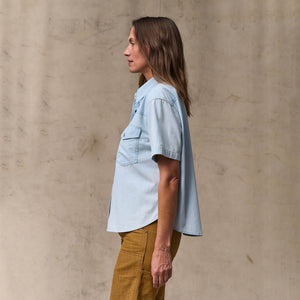 Women's short sleeve chambray western shirt von Filson | Light indigo (Blue)