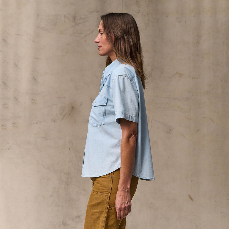 Women's short sleeve chambray western shirt von Filson | Light indigo (Blue)