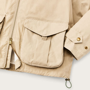 Women's dry wax short work jacket di Filson | Quail tan (Yellow)
