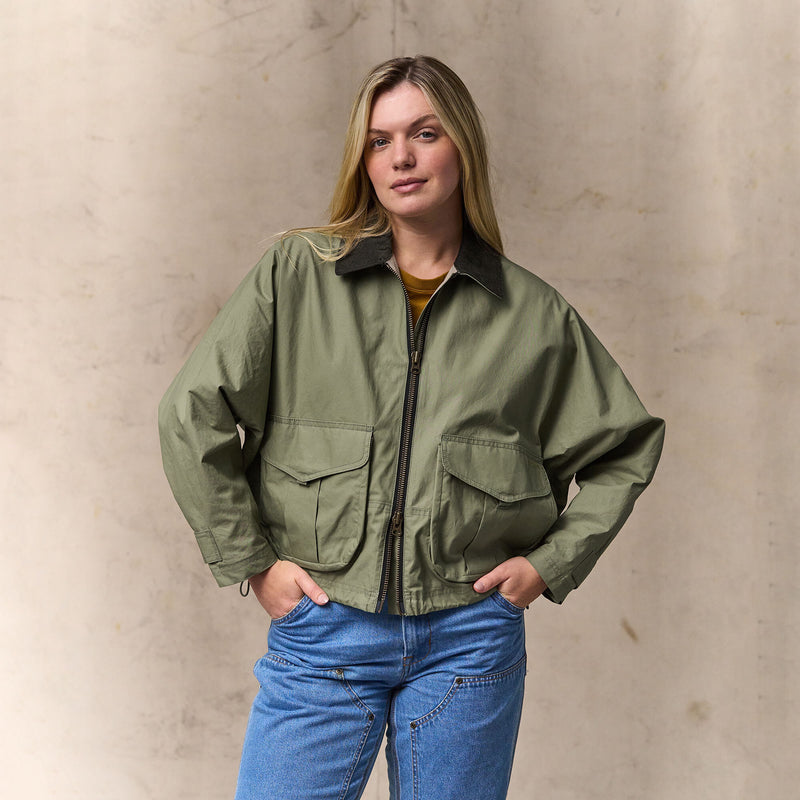 Women's dry wax short work jacket di Filson | Slate olive (Green)