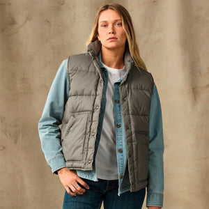 Women's heritage cotton down vest par Filson | Smokey olive (Gray)