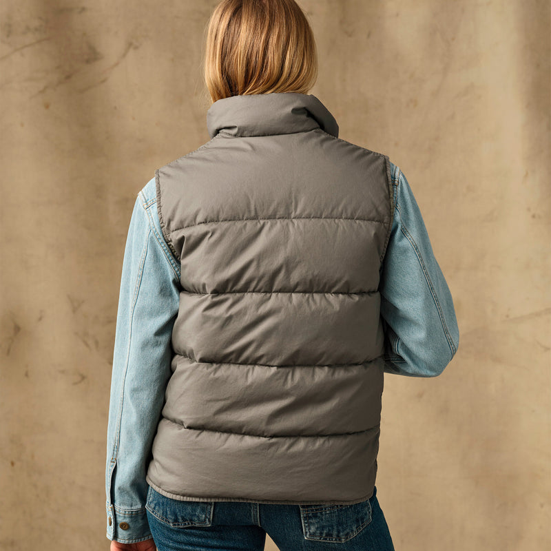 Women's heritage cotton down vest par Filson | Smokey olive (Gray)