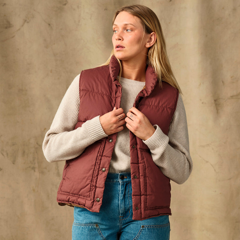 Women's heritage cotton down vest par Filson | Smoked paprika (Red)