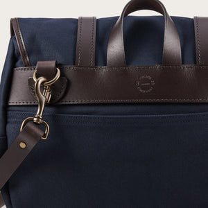 Medium rugged twill field bag by Filson | Navy (Blue)