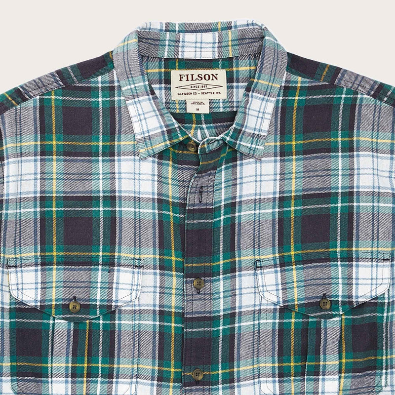 S/s lt wt alaskan guide shirt by Filson | Ink blue / north sea (Blue)