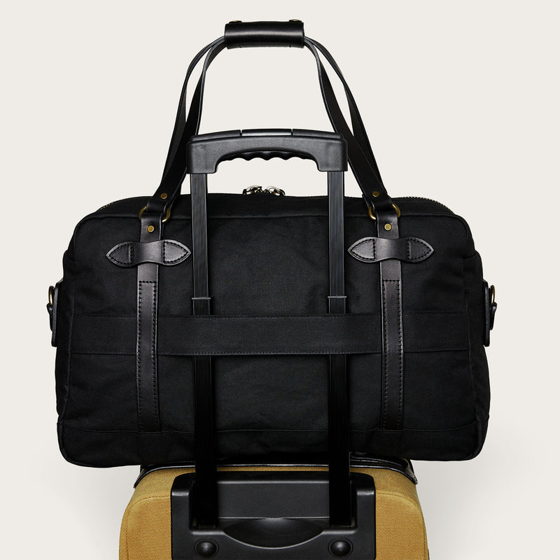 48hr duffle par Filson | Black (Black)